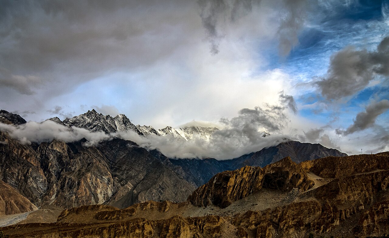 The sharp peaks of the Passu Cones above the Hunza River